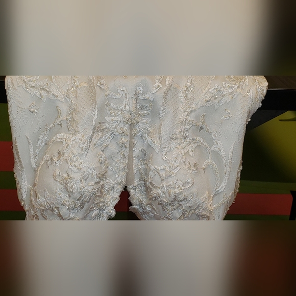 Nina Canacci Ivory Embroidered Wedding Dress - Picture 13 of 15